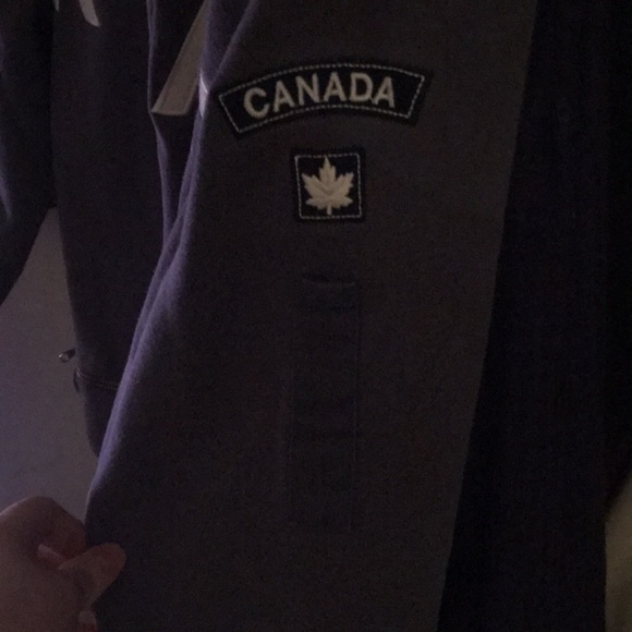 Royal Canadian Air Force Official Full Zip-Up Red Canoe Toronto Canadian made! - Picture 3 of 5